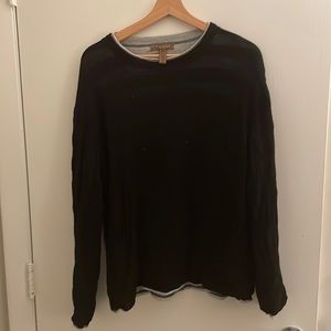 Light weight sweater